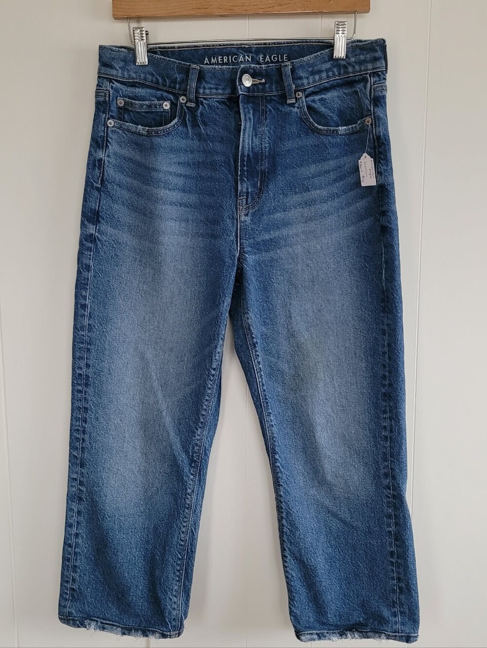 American Eagle Size 8 Short Medium Wash Super High-Rise Straight Jeans